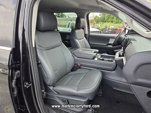 New 2026 Ford Expedition Active RWD image 14