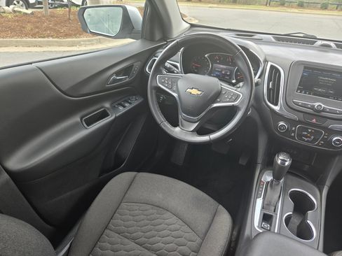 Used 2019 Chevrolet Equinox LT FWD image 9