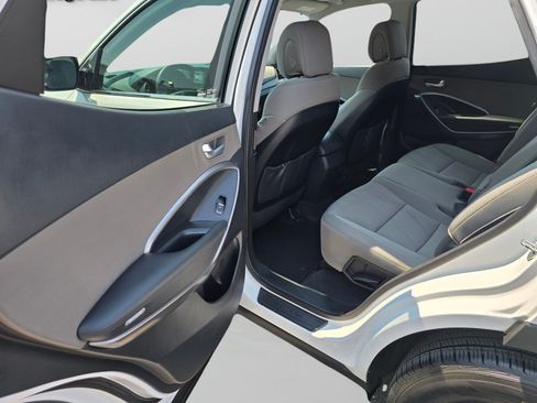 Used 2017 Hyundai Santa Fe Sport FWD image 22