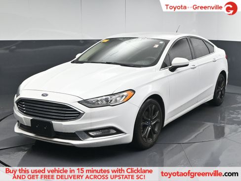 Used 2018 Ford Fusion SE w/ Equipment Group 201A image 1