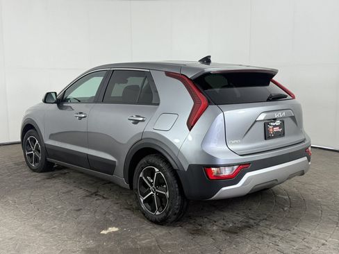 Used 2026 Kia Niro LX FWD image 5