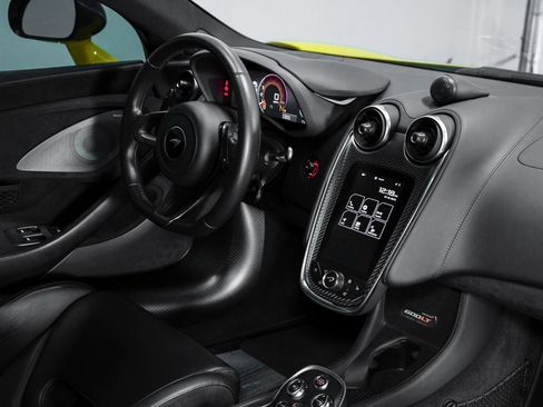 Used 2019 McLaren 600LT image 33