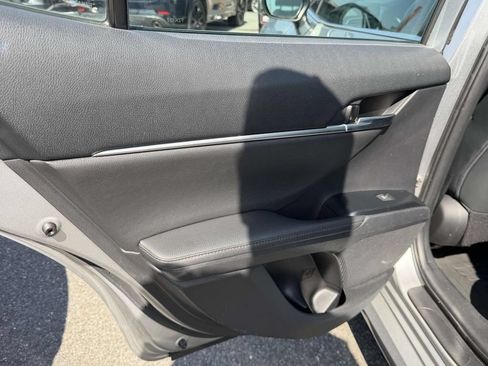 Used 2019 Toyota Camry XLE w/ Driver Assist Package FWD image 12