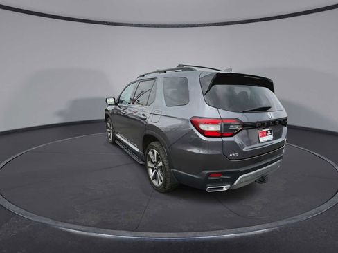 Certified 2023 Honda Pilot Elite image 6