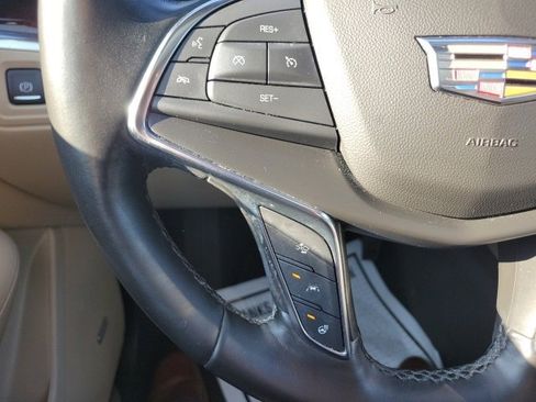 Used 2019 Cadillac XT5 Luxury image 28