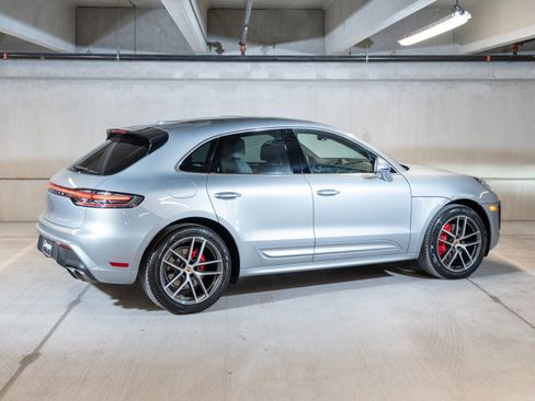 Certified 2024 Porsche Macan S AWD/4WD image 9