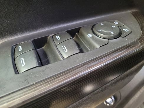 Used 2017 GMC Acadia SLT FWD image 27