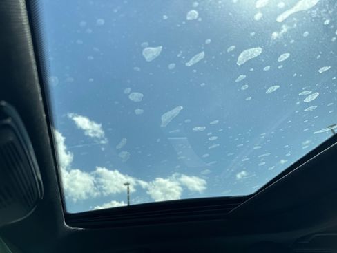 Used 2021 BMW 330i Sedan w/ Convenience Package image 28