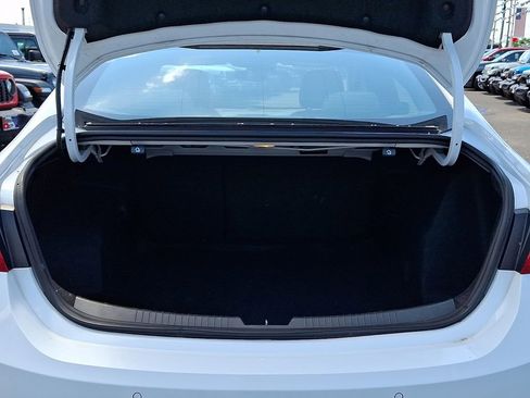 Used 2024 Chevrolet Malibu LT FWD image 30