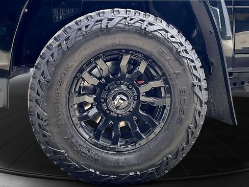 Used 2020 RAM 2500 Laramie w/ Night Edition AWD/4WD image 8