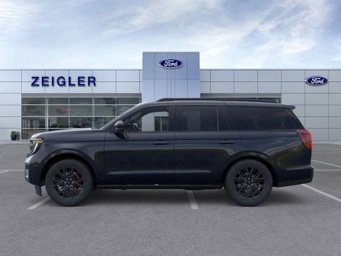 New 2025 Ford Expedition Platinum w/ Stealth Performance Package image 3
