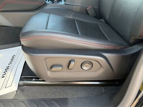 Used 2023 Chevrolet Colorado Z71 w/ Z71 Convenience Package 2 AWD/4WD image 18