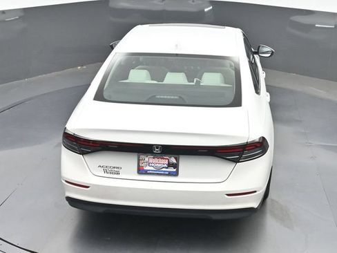 Used 2023 Honda Accord EX image 32