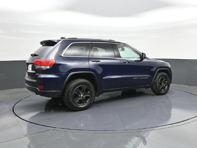 Used 2017 Jeep Grand Cherokee Laredo w/ Quick Order Package 23E AWD/4WD image 13