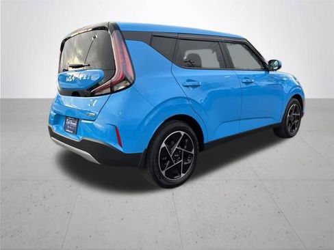 Used 2024 Kia Soul EX image 5
