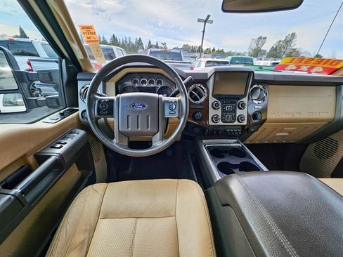 Used 2013 Ford F450 Lariat w/ Lariat Ultimate Pkg image 17