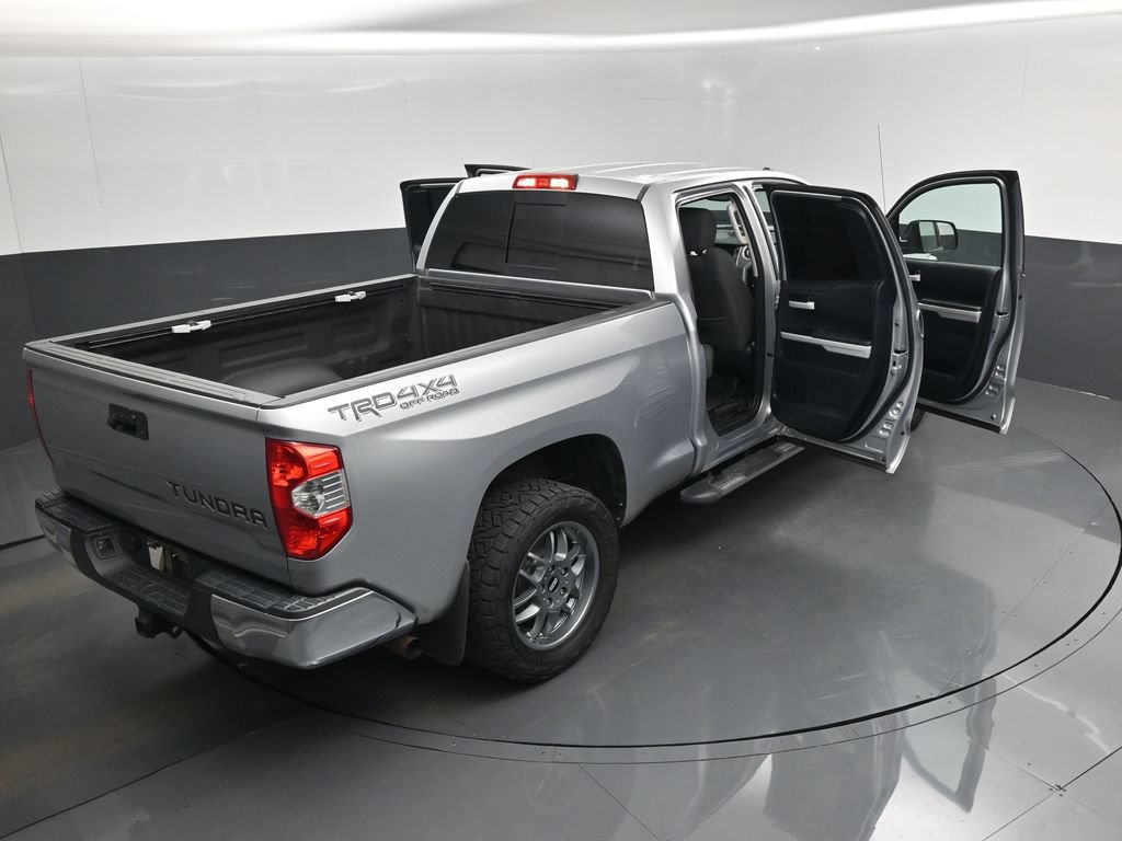 Used 2014 Toyota Tundra SR5 w/ SR5 Upgrade Package AWD/4WD image 29