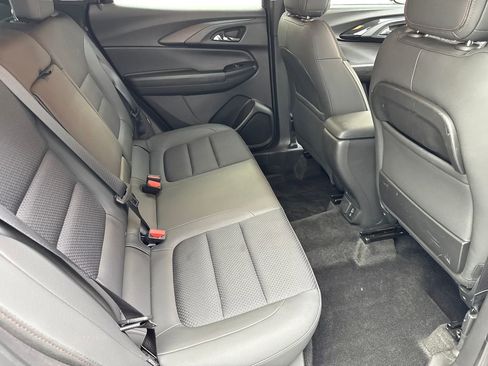 Used 2023 Chevrolet TrailBlazer RS w/ Convenience Package AWD/4WD image 39