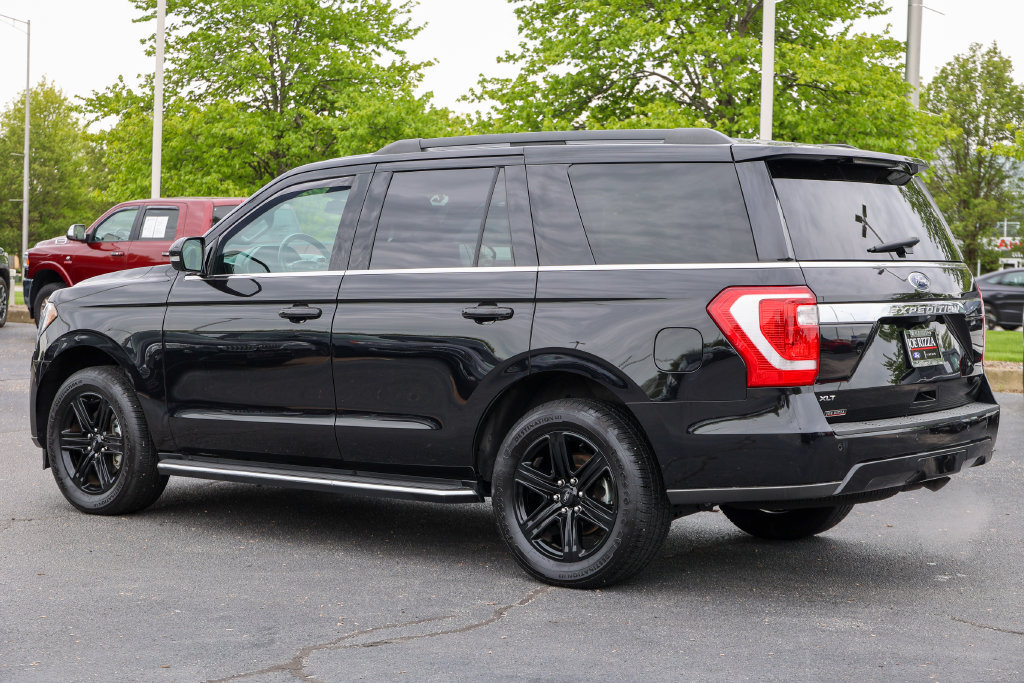 Used 2021 Ford Expedition XLT AWD/4WD image 24