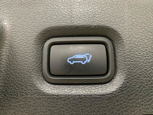 Used 2022 Hyundai Santa Fe SEL w/ Convenience + Premium Package AWD/4WD image 47