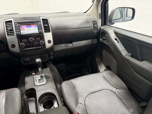 Used 2020 Nissan Frontier PRO-4X w/ Pro-4x Utility Package image 48