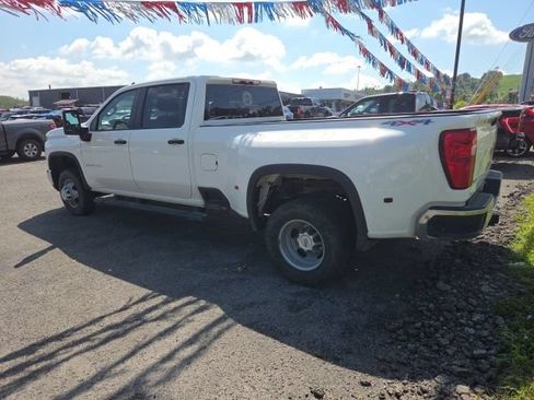 Used 2024 Chevrolet Silverado 3500 W/T AWD/4WD image 4