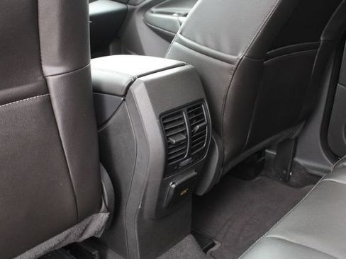 Used 2015 Ford Escape Titanium w/ Equipment Group 301A AWD/4WD image 26