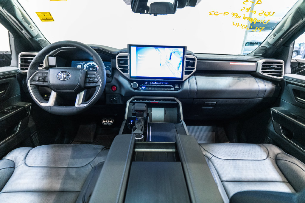 Certified 2026 Toyota Sequoia Platinum w/ TRD Off-Road Package AWD/4WD image 13