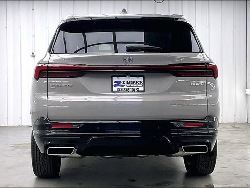 Used 2026 Buick Enclave Sport Touring w/ Super Cruise Package image 4