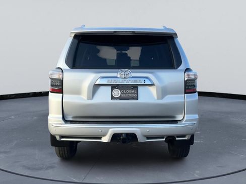 Used 2015 Toyota 4Runner Limited image 7