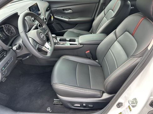 Certified 2025 Nissan Sentra SR w/ SR Premium Package FWD image 7