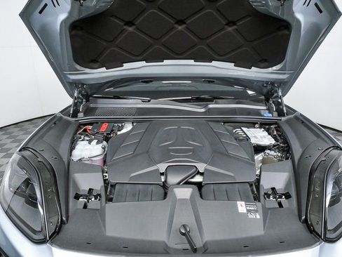 New 2026 Porsche Cayenne image 36