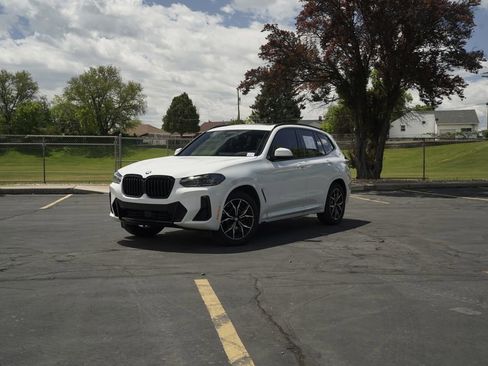Used 2024 BMW X3 xDrive30i w/ Premium Package w/ZPA AWD/4WD image 1