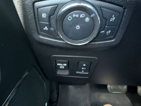 Used 2020 Ford F150 Lariat w/ Equipment Group 502A Luxury AWD/4WD image 25