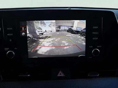 New 2025 Kia Sportage LX AWD/4WD image 19