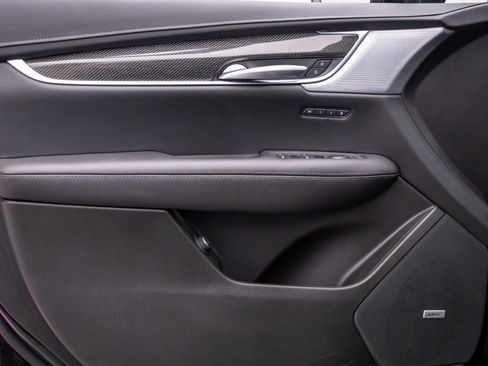 Certified 2026 Cadillac XT5 Sportv w/ LPO, Floor Liner Package AWD/4WD image 11