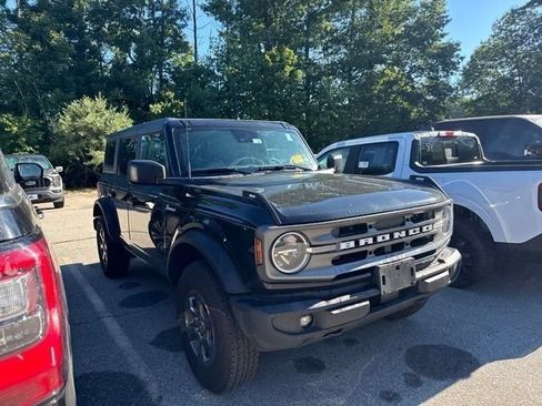 Used 2024 Ford Bronco Big Bend AWD/4WD image 3