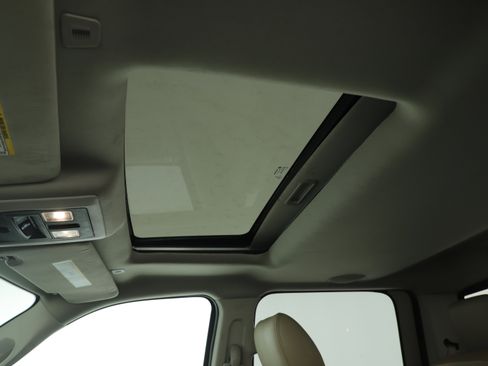 Used 2017 RAM 1500 Laramie w/ Convenience Group image 20