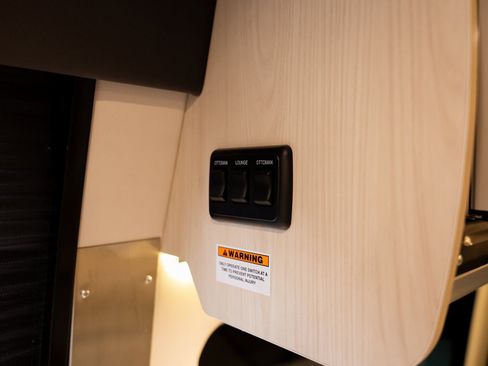 Used 2022 Mercedes-Benz Sprinter 144 Cargo image 77