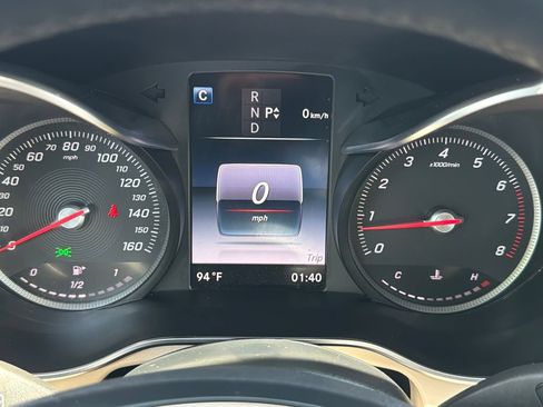 Used 2019 Mercedes-Benz GLC 300 4MATIC image 21