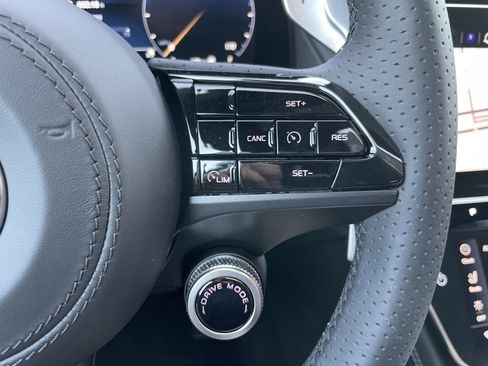 New 2024 Maserati Grecale GT image 21