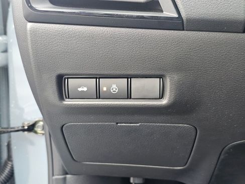 New 2026 Nissan Sentra SV w/ SV Convenience Package FWD image 33
