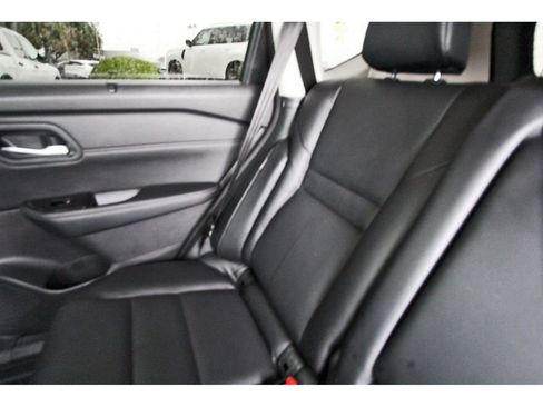 Used 2024 Nissan Rogue SV w/ SV Premium Package FWD image 11