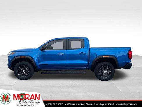 Certified 2023 GMC Canyon Elevation w/ Elevation Premium Package AWD/4WD image 3