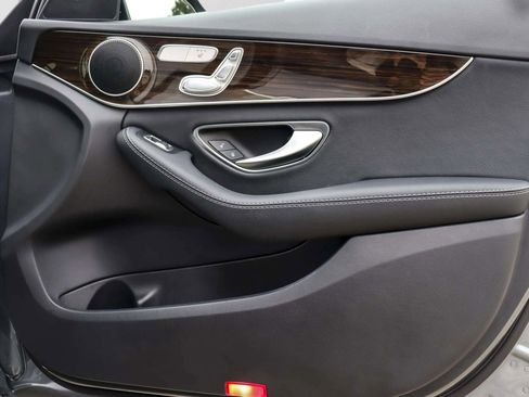 Used 2017 Mercedes-Benz C 300 4MATIC Sedan image 35