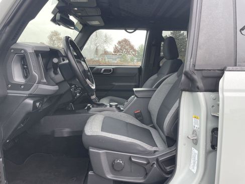 Used 2022 Ford Bronco Big Bend image 10