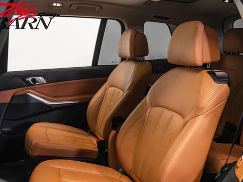Used 2022 BMW X7 xDrive40i w/ Premium Package image 42