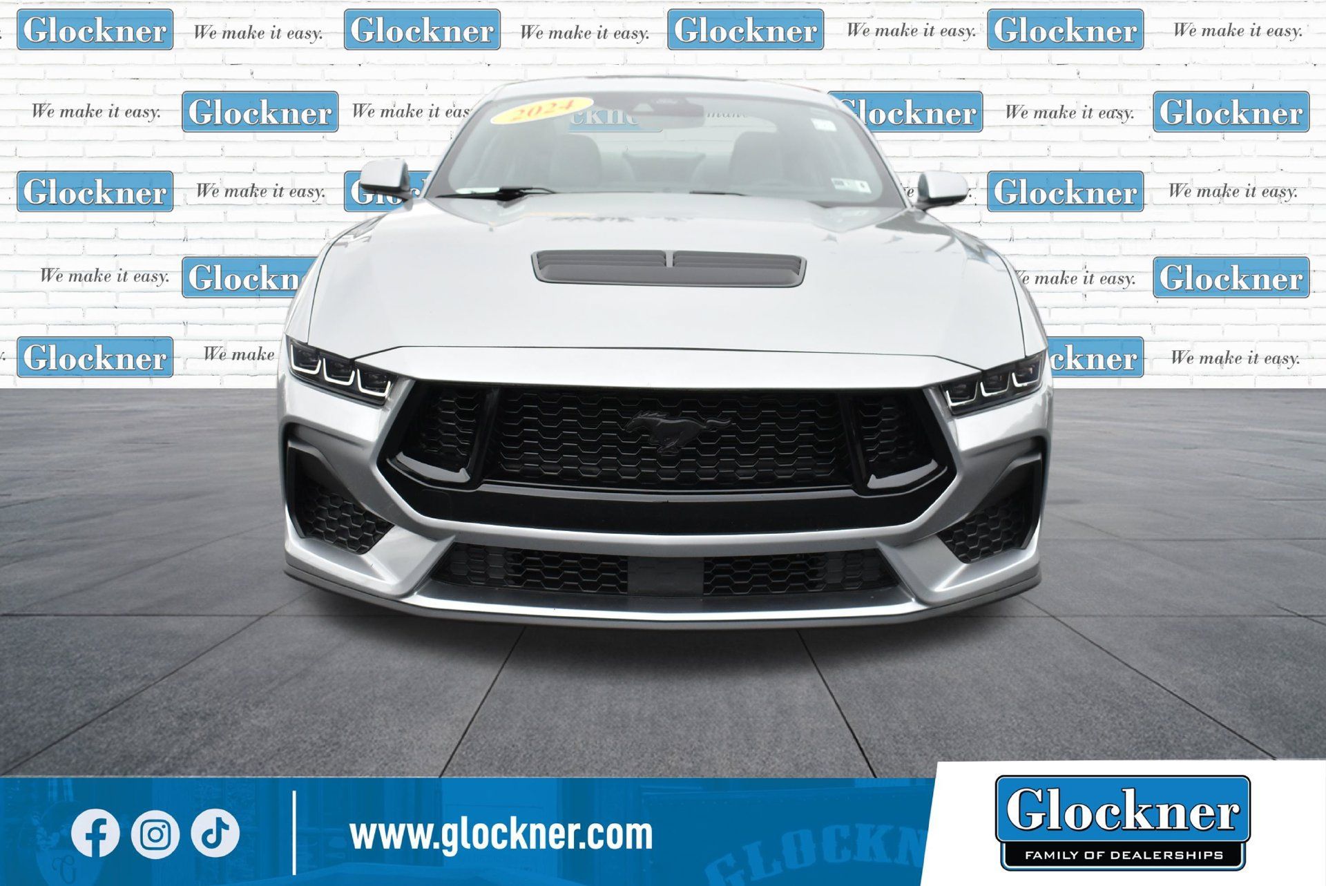 Used 2024 Ford Mustang GT RWD image 2