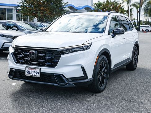 Certified 2025 Honda CR-V Sport image 3