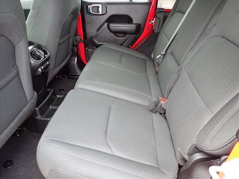 Used 2023 Jeep Wrangler Unlimited w/ Cold Weather Group AWD/4WD image 8